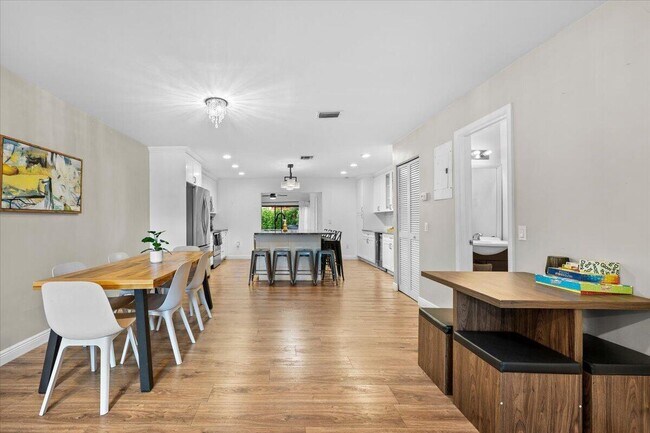 Foto del edificio - 1602 Montauk Dr