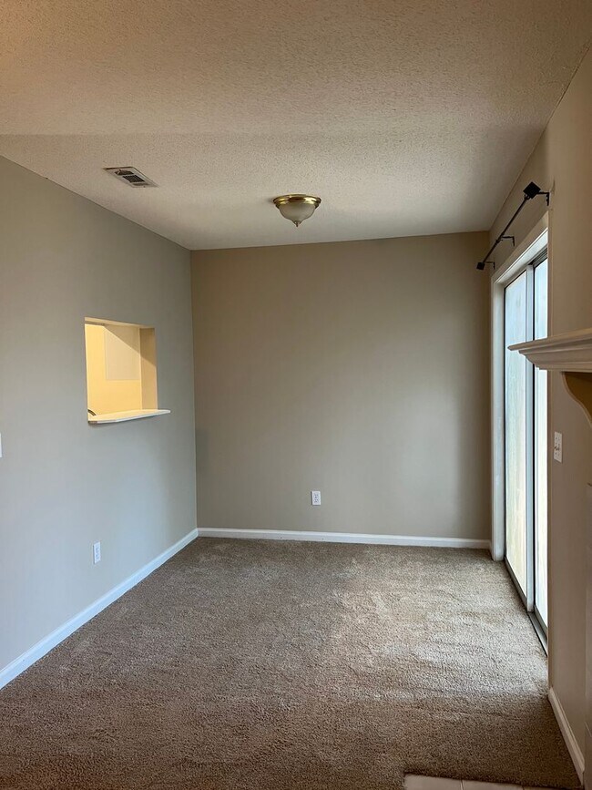 Building Photo - 320 Candlbrook Drive - Available Now