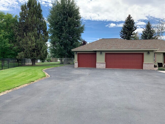 Foto del edificio - 4 Bedroom, 2 Bath in Pine Grove