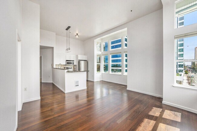 Building Photo - 655 12th Street #411 - 2 bedroom |  2 bath...