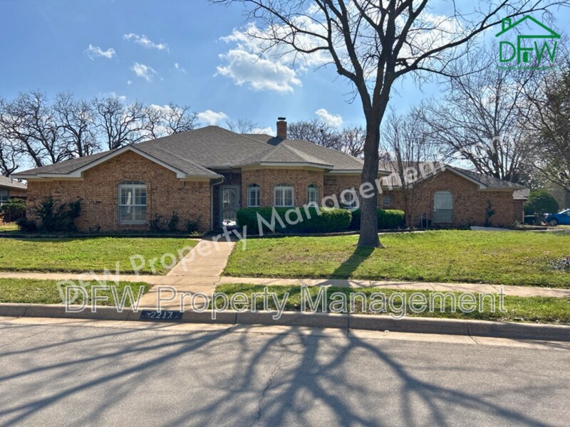 Primary Photo - 2217 Eva Ln