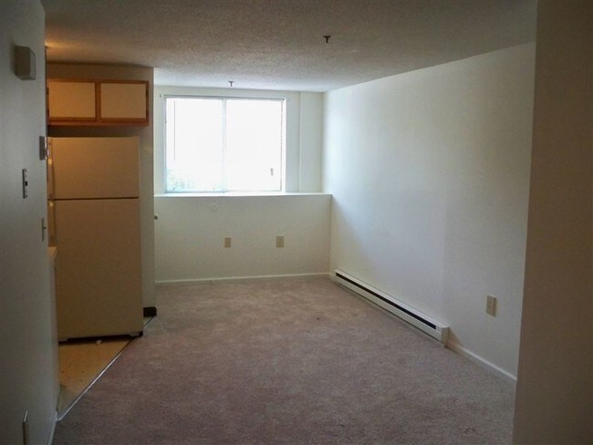 Foto del edificio - 2 br, 1 bath Apartment - Greenview Estates 2B