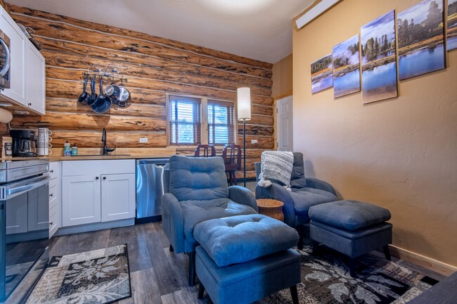 Foto del edificio - Dogwood Carriage House