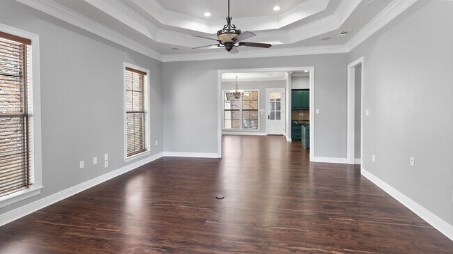 Foto del edificio - 3 Bedroom Home in U Club | Community Pool | Fenced Patio