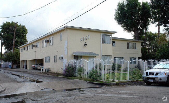 Building Photo - 5540 Mammoth Ave