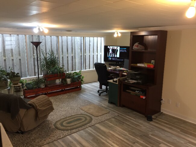 Foto del edificio - 944 Juniper St