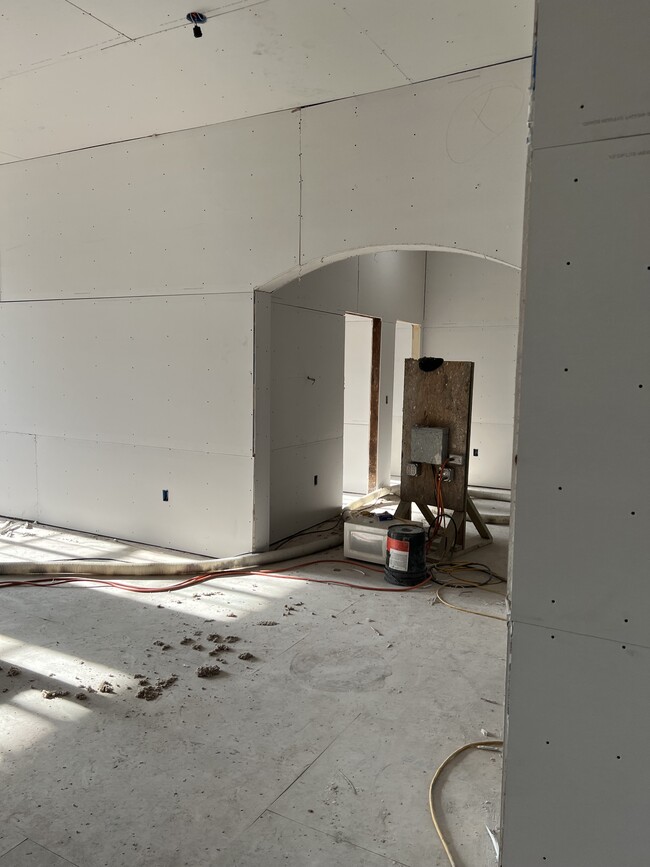 307 E Main St Unit 1, Ottumwa, IA 52501 Apartments in Ottumwa, IA