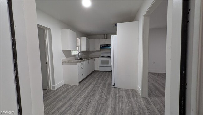 Building Photo - 660 S Missouri St