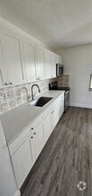 Building Photo - 915 Avenue M