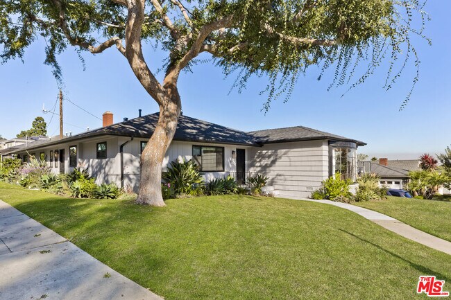 Foto del edificio - 9125 David Ave