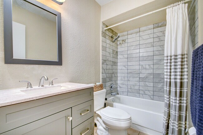 Foto del edificio - 101 SW 10th Ave