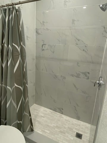 Shower - 1500 SW 152nd Plz