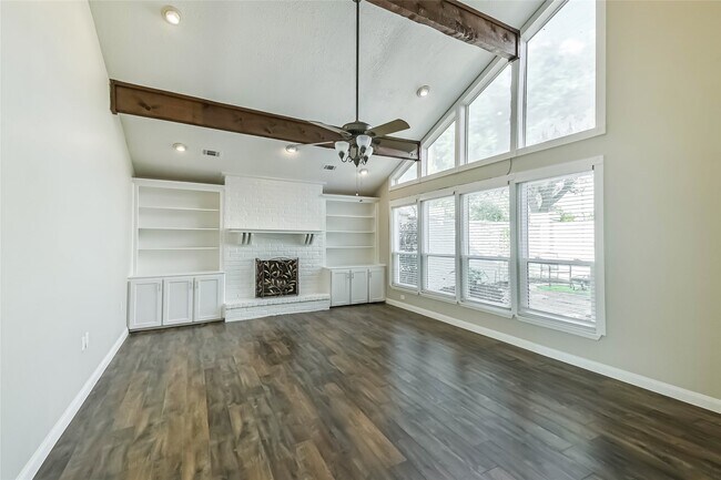 Building Photo - 5115 Green Springs Dr