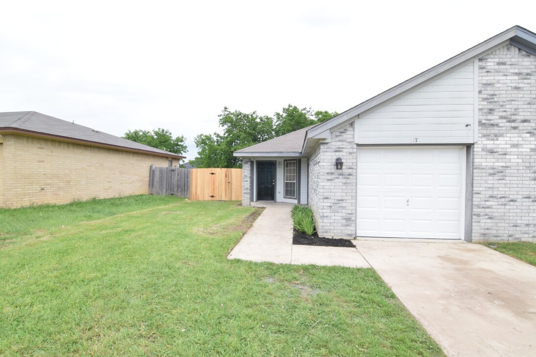 Primary Photo - 517 Deloris Dr