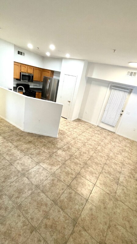 Foto del edificio - 10245 S Maryland Pkwy