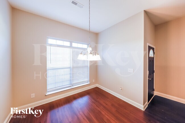 Foto del edificio - 145 Hillcrest Dr