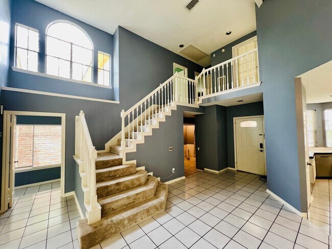 Foto del edificio - 16079 Hidden Acres Dr