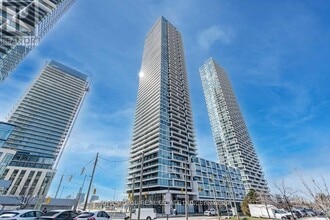 Building Photo - 950 Portage Pkwy