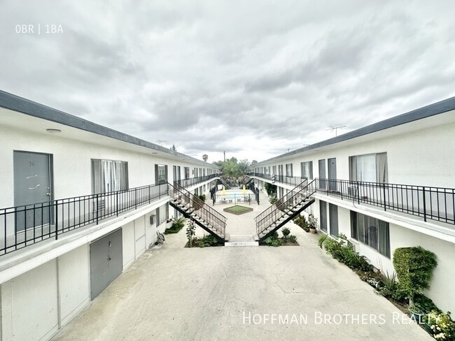 Building Photo - 20445 Saticoy St
