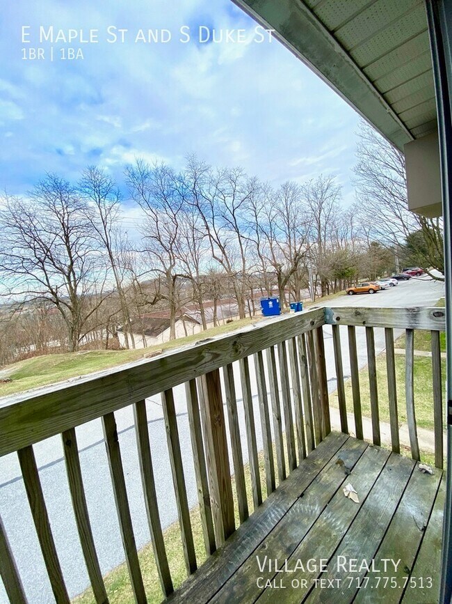 Foto del edificio - 461 E Maple St