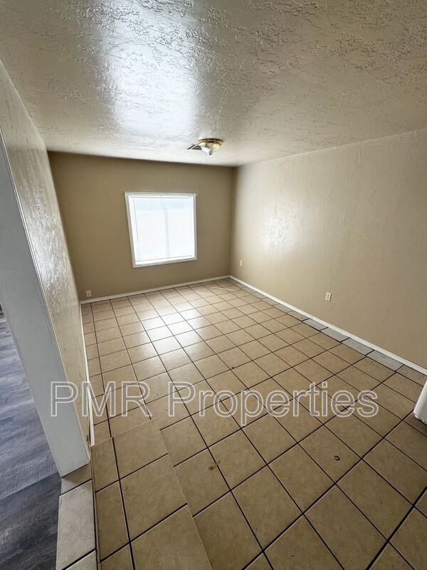 Building Photo - 1411 NW Logan Ave
