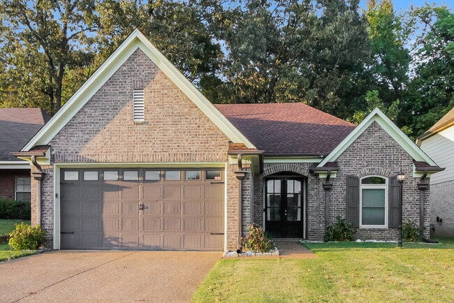 Building Photo - 235 Garden Springs Dr