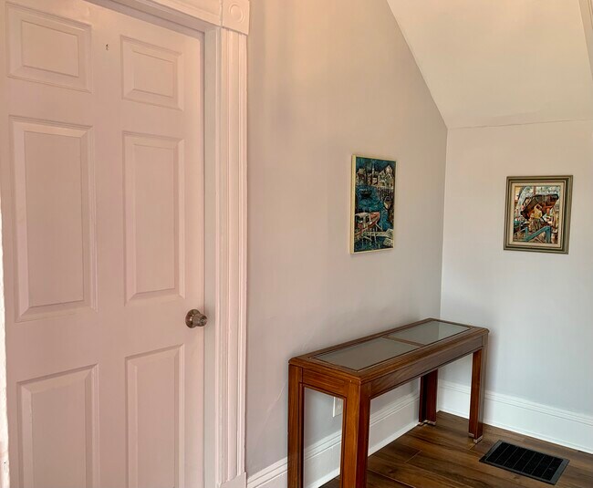 Front hall - 7 Spring St