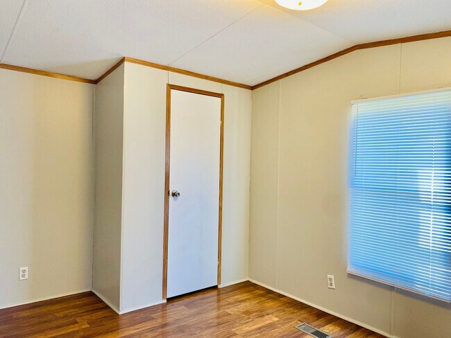 Building Photo - Cute 2 bed/1 bath mobile home in Opelousas