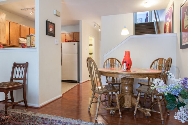 Eating area (shown with furniture) - 870 N Pennock St