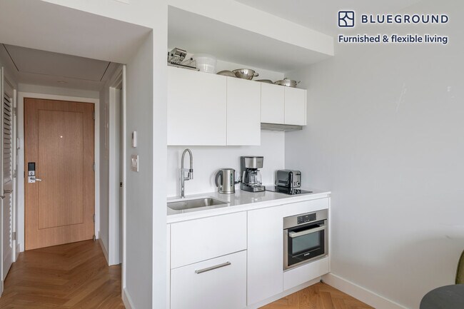 Building Photo - 12 Commonwealth Ave