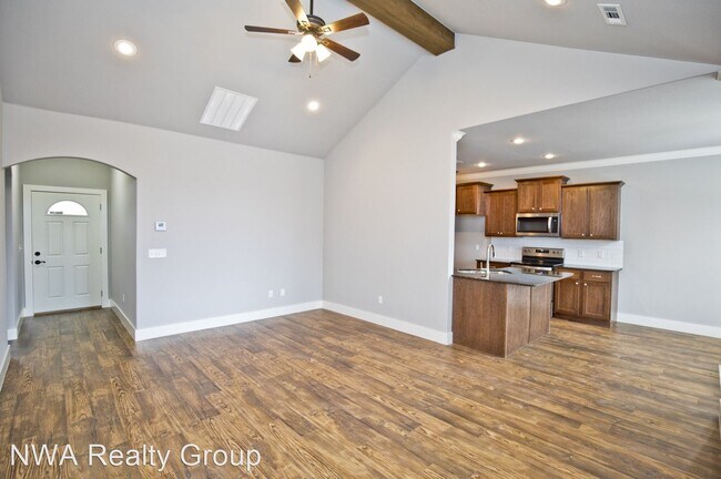 Foto del edificio - 3 br, 2 bath House - 109 Alder Street