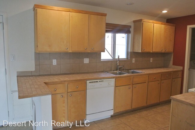 Building Photo - 4 br, 2 bath House - 3512 E Hearn Road