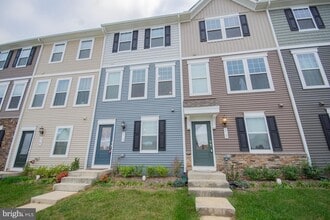 Building Photo - 34 Coolidge Ave