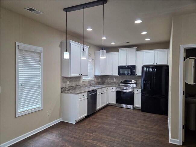 Building Photo - 1030 Glenwyck Dr