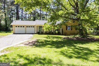Building Photo - 3720 Sunny Hill Dr