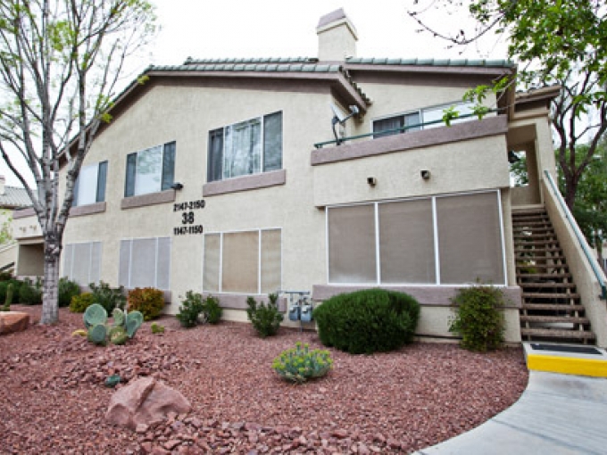 Foto principal - 5710 E Tropicana Ave
