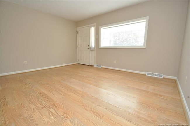 Building Photo - 6112 Deerwood Pl