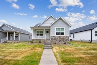 Building Photo - 125 Axlewood Dr