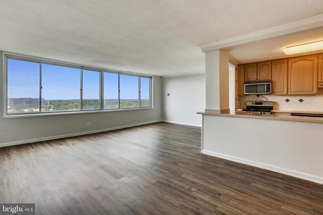 Building Photo - 11801 Rockville Pike