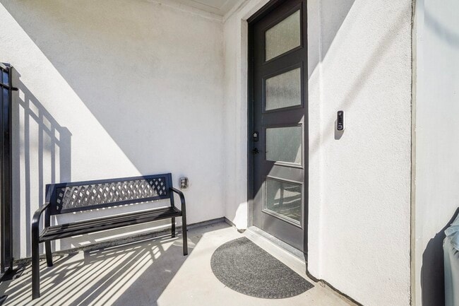 Building Photo - 1611 Shelby St