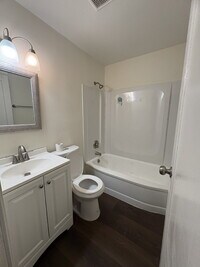 Freshly Remodeled 3BR on Quiet No-Through Street – Perfect Place to Put Down Long-Term Roots