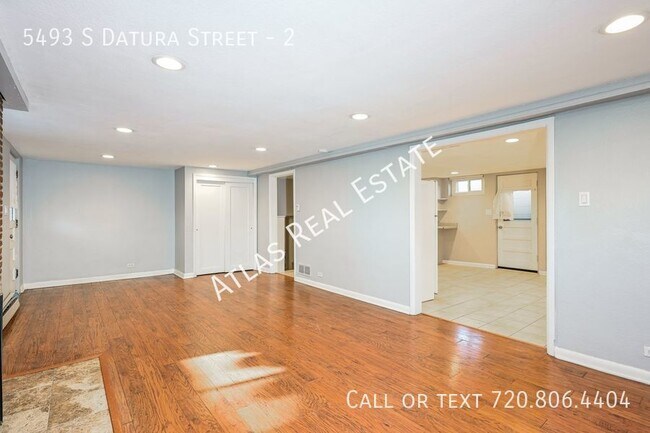 Foto del edificio - Spacious and Charming Unit - Available Now...