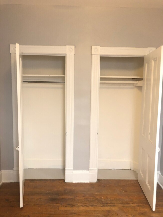 Foto del edificio - 76 Benkard Ave