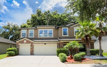 Building Photo - 1208 Oakcrest Dr