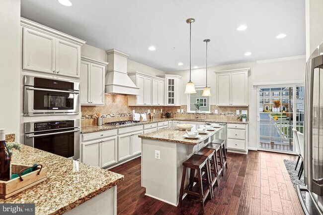 Foto del edificio - 1316 Hawthorn Dr