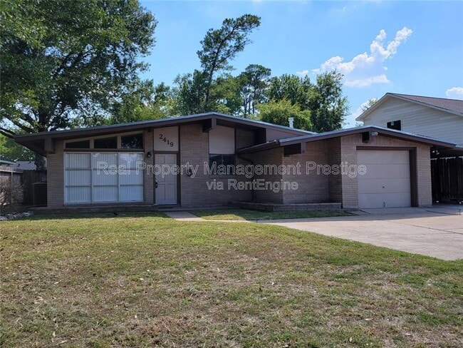 Photo - 2419 Stonecrest Dr House