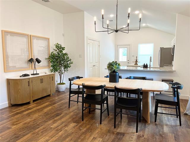 Building Photo - 3906 Vineyard Dr