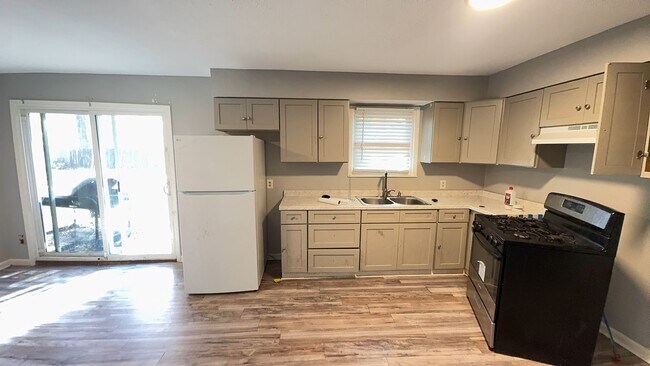 Foto del edificio - Charming 3-Bedroom Home with Garage in Jackson, MS