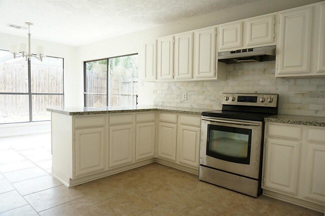 Building Photo - 1511 Bradney Dr