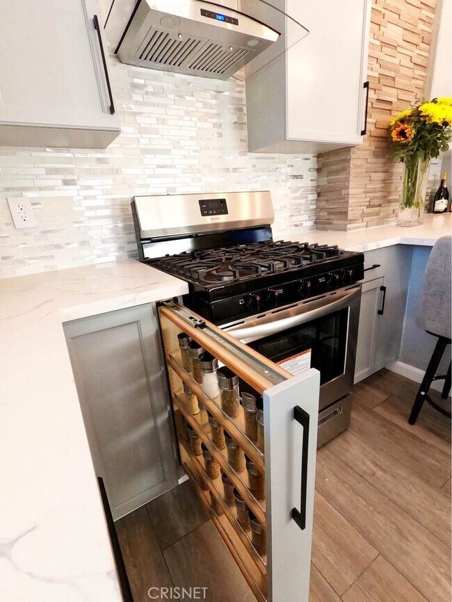 Foto del edificio - 7302 Ponce Ave